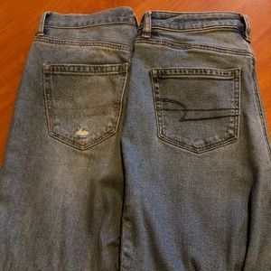 American Eagle: Women High Rise Mom Jeans (4 Short)